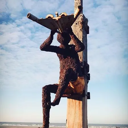 Castel Aan Zee شقة *